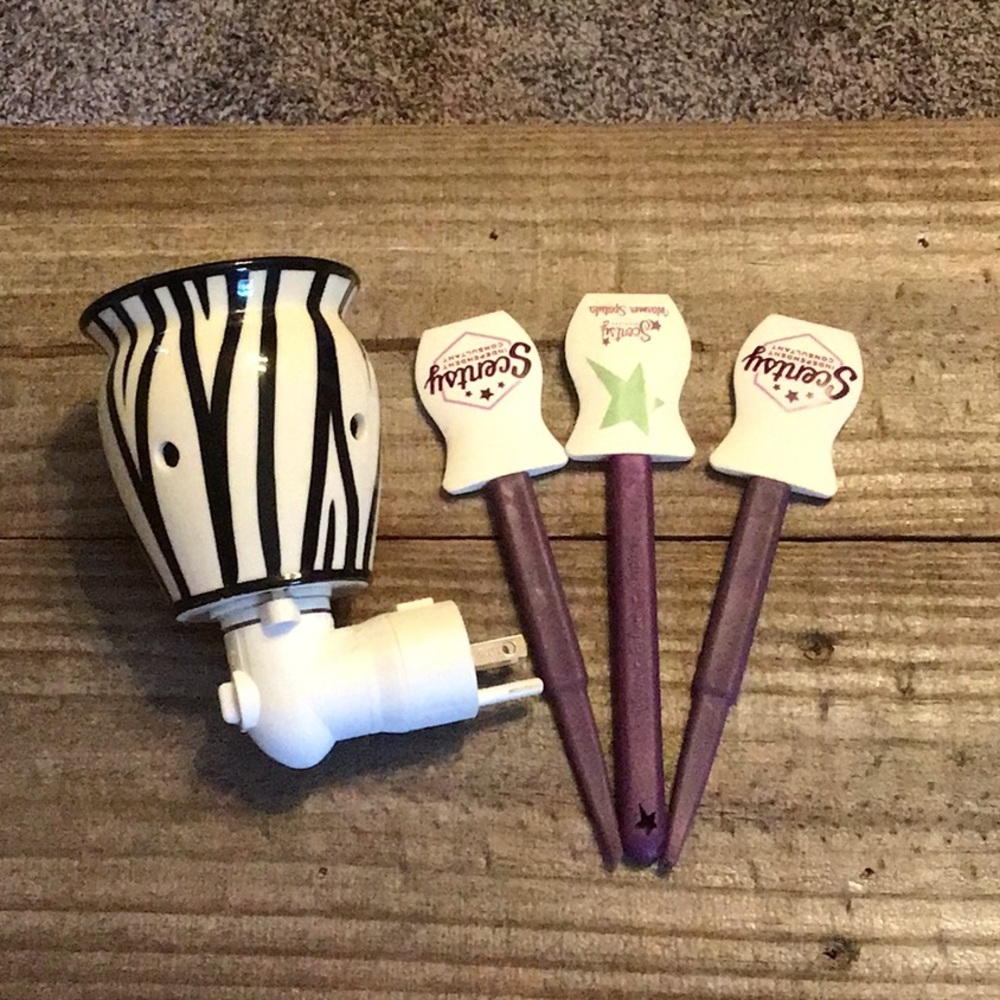 Scentsy Zebra Warmer